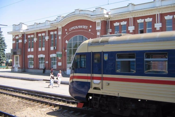 Движение поездов через станцию Синельниково-1 отменено — Укрзализныця