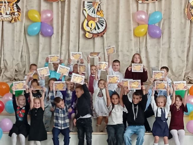 Урочиста «Посвята в юні митці» в Синельниківській школі мистецтв: як це було