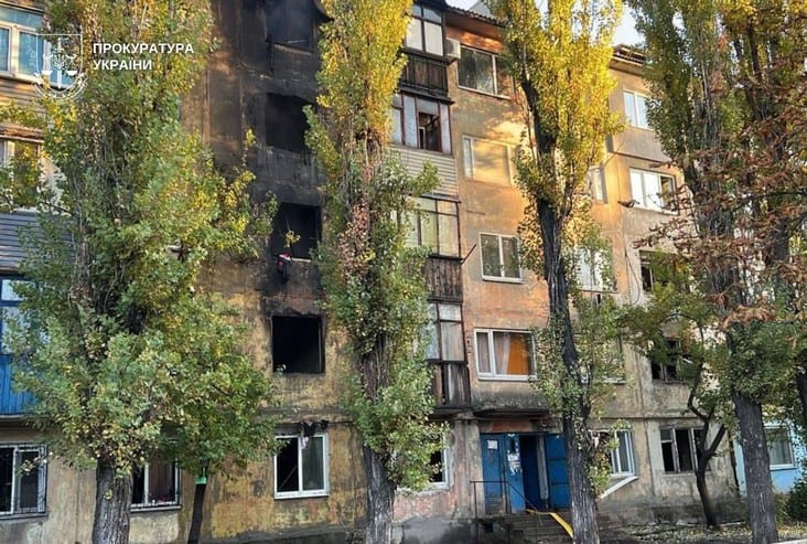 Всі подробиці про наслідки обстрілу міста Шахтарське, внаслідок якого поранено 11 людей