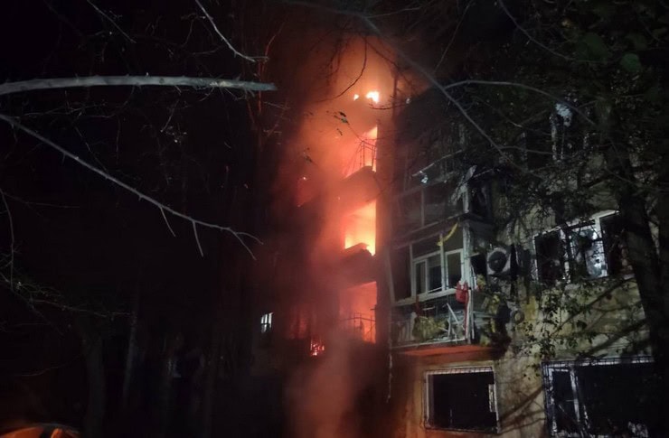 Всі подробиці про наслідки обстрілу міста Шахтарське, внаслідок якого поранено 11 людей