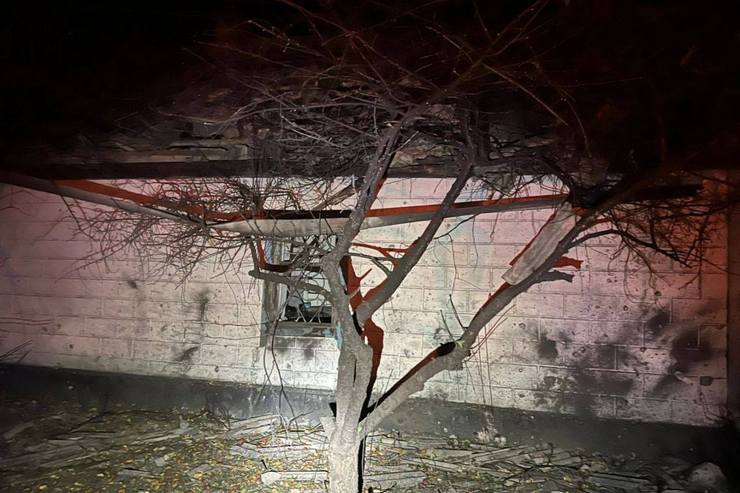 Наслідки обстрілу Синельниківського району: пошкоджено будинки, газогін та ЛЕП