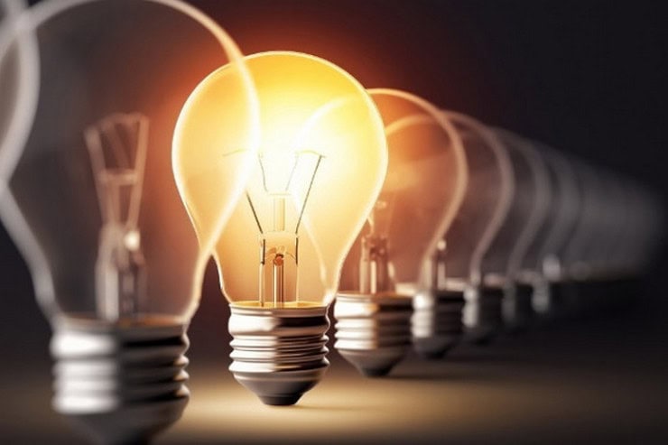 Екстрені відключення світла в Синельниковому: графіки не діють