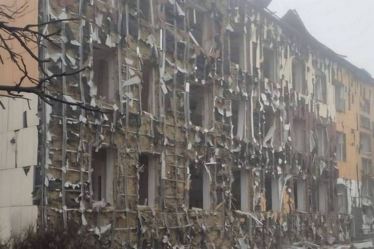 Який вигляд має ліцей в Синельниківському районі після ворожого обстрілу