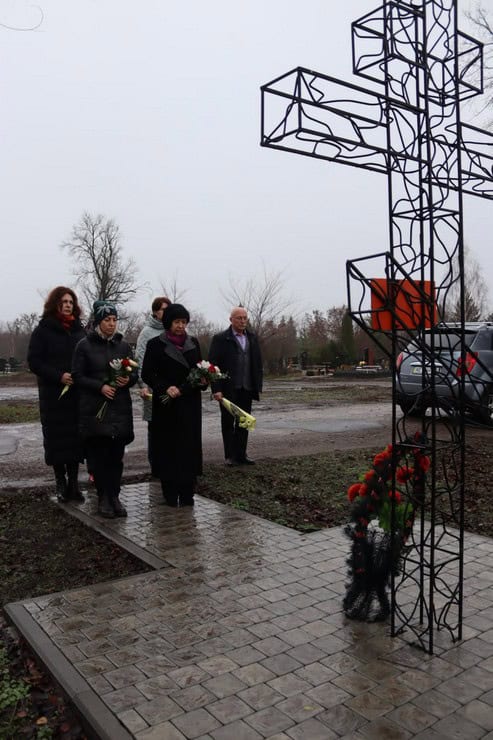 В Синельниковому вшанували пам’ять жертв голодоморів