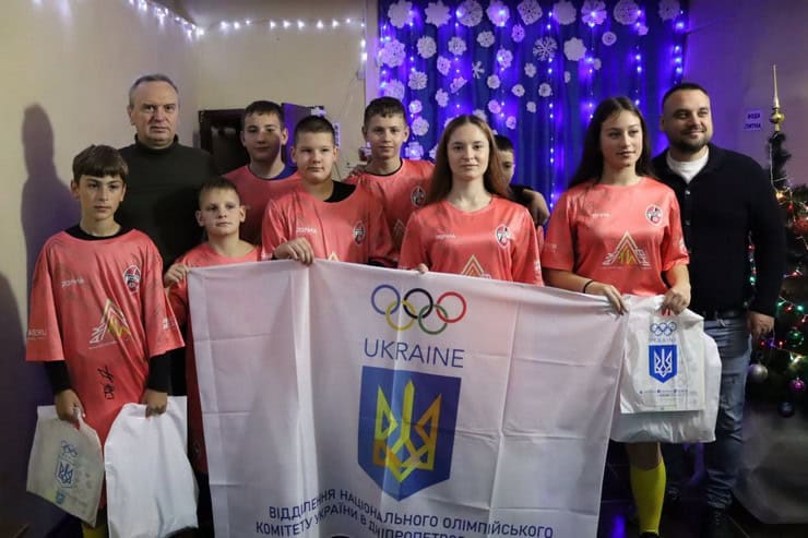 11 юних талантів з міста Синельникове отримали стипендії міського голови