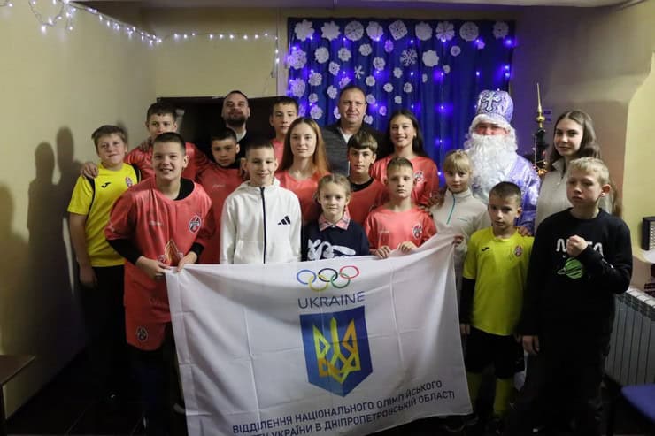 11 юних талантів з міста Синельникове отримали стипендії міського голови