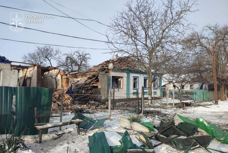 Синельниковский район: фото с места обстрела, в результате которого ранены 6 человек