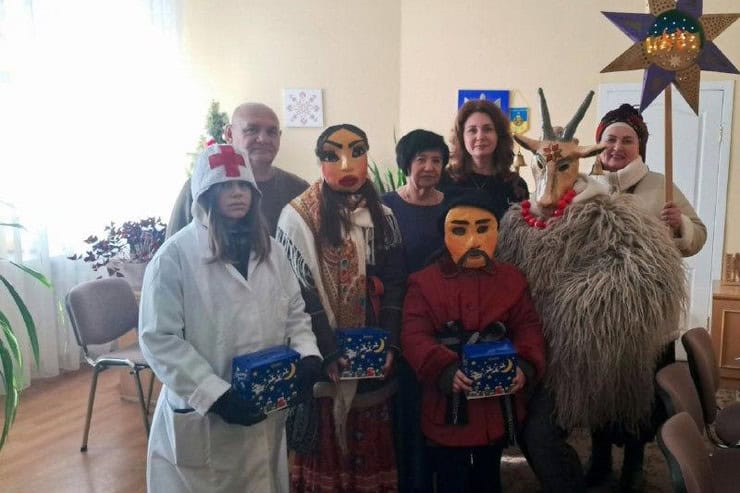 В Синельниково щедровальщики получили подарки