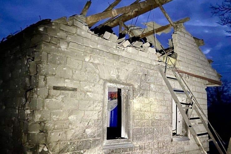 4 погибших и 3 раненых человека — последствия обстрелов Синельниковского района