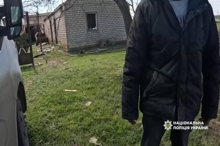Накрився ковдрою і дивом вижив: житель Синельниківського району розповів, як врятувався під час обстрілу