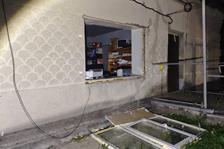 Последствия удара КАБами по Синельниковскому району: разрушено жилье, повреждены 12 домов и пожарная часть