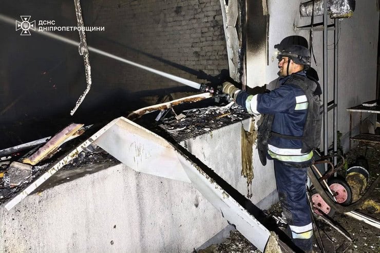 Последствия удара КАБами по Синельниковскому району: разрушено жилье, повреждены 12 домов и пожарная часть