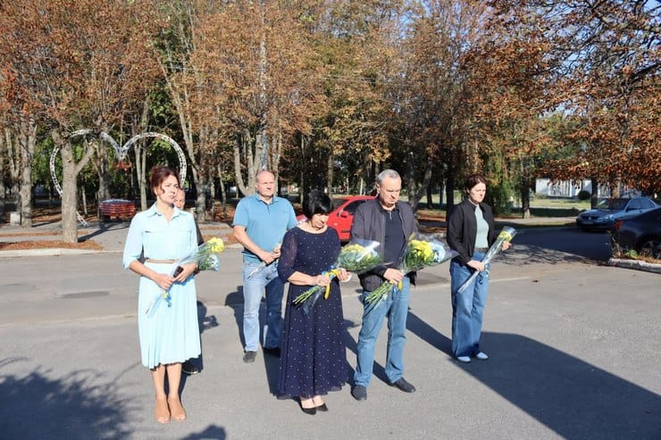 До 158-річчя Синельникового в місті вшанували пам’ять загиблих захисників України